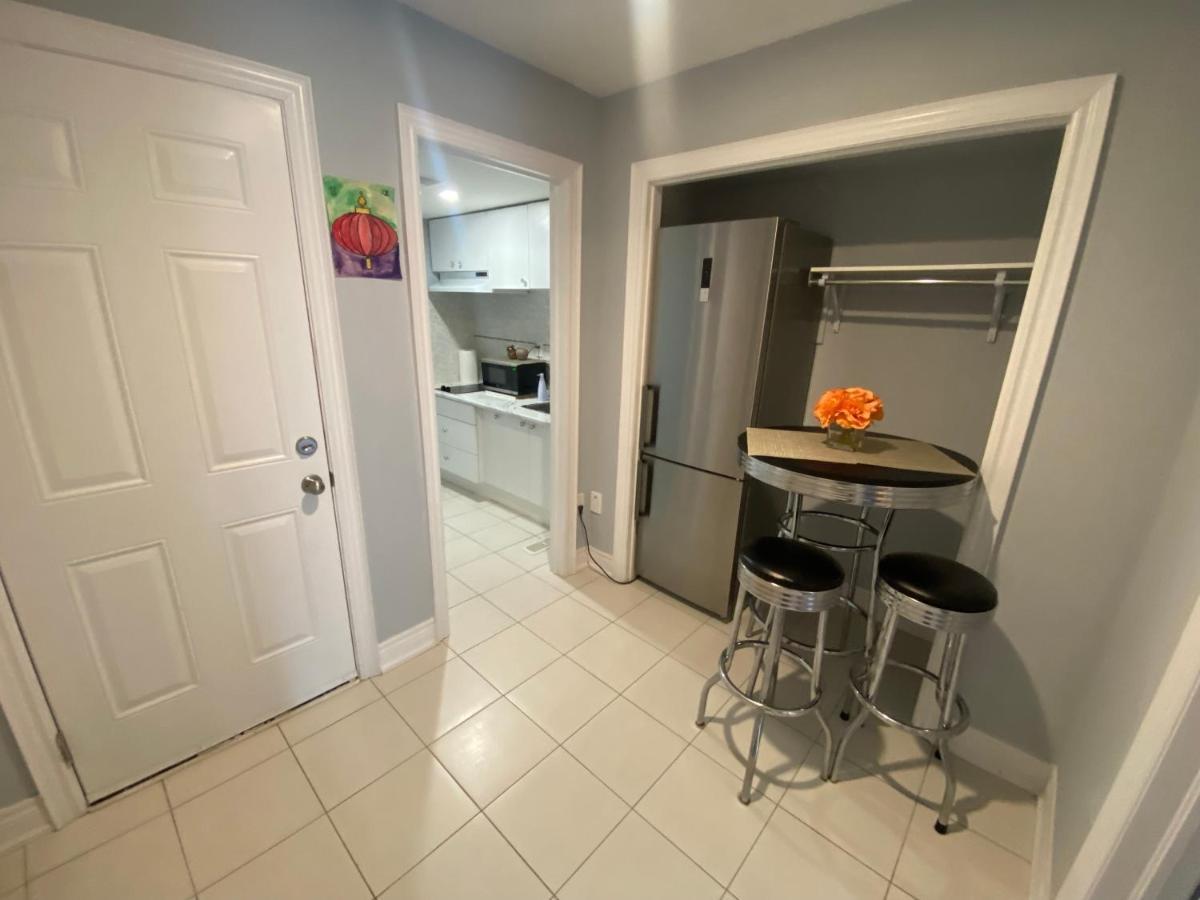 2 Bedroom With 2 Ensuites Unit In Richmond Hill Exterior foto