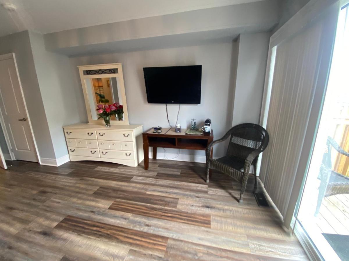 2 Bedroom With 2 Ensuites Unit In Richmond Hill Exterior foto