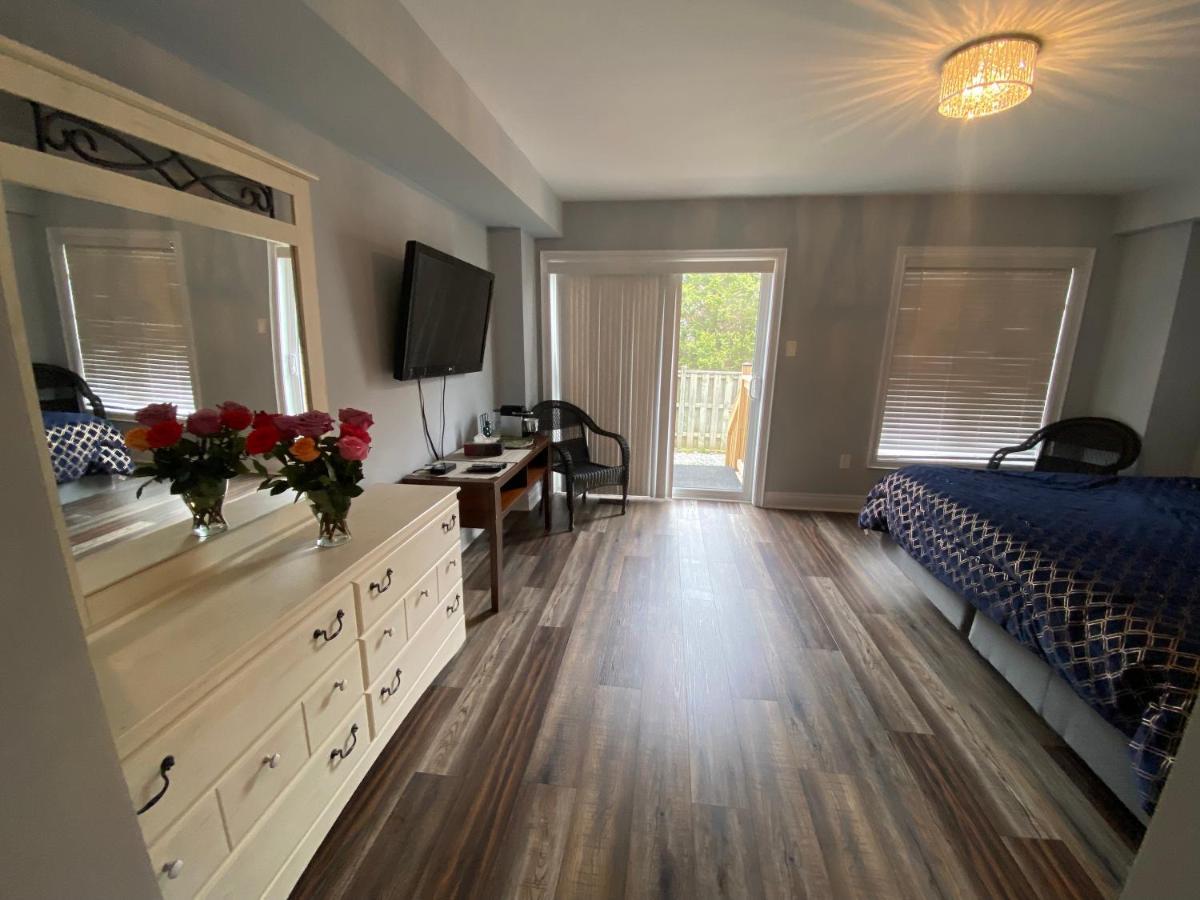 2 Bedroom With 2 Ensuites Unit In Richmond Hill Exterior foto