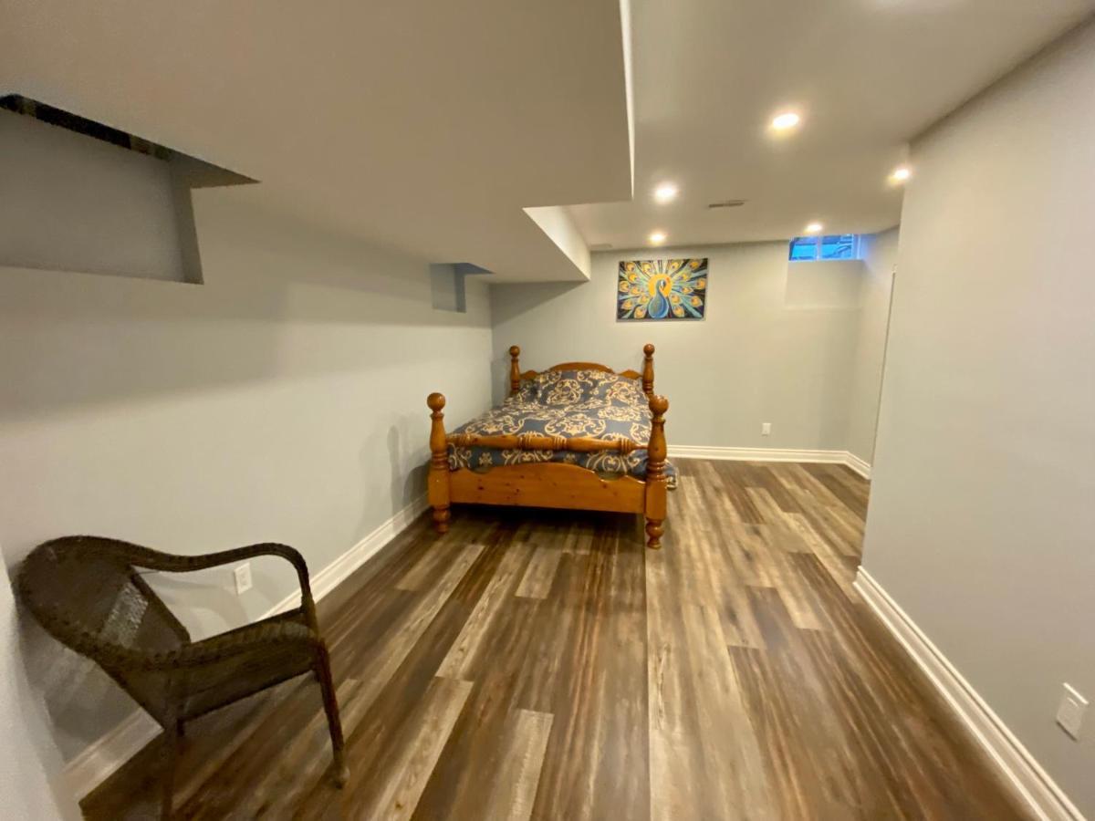 2 Bedroom With 2 Ensuites Unit In Richmond Hill Exterior foto